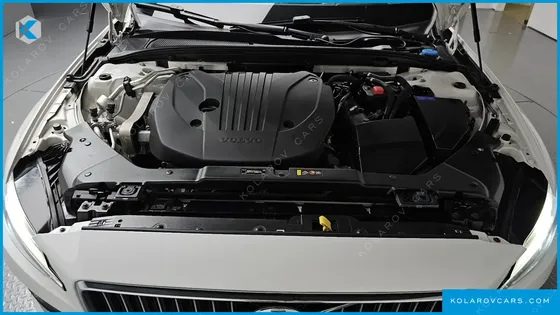 VOLVO S60 B5 INSCRIPTION
