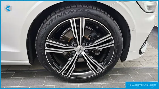 VOLVO S60 T5 INSCROPTION
