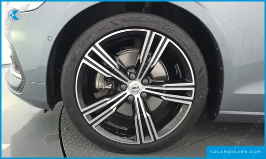 VOLVO S60 B5 INSCRIPTION