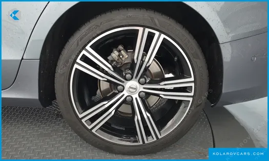 VOLVO S60 B5 INSCRIPTION