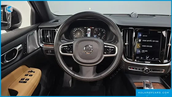 VOLVO S60 B5 INSCRIPTION