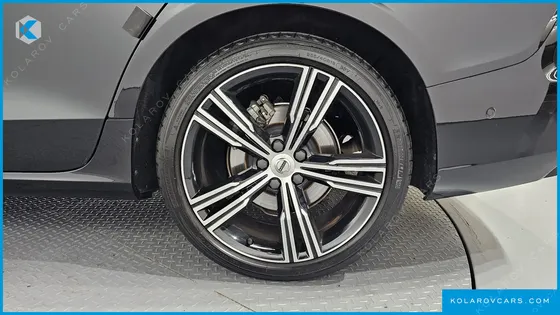 VOLVO S60 B5 INSCRIPTION