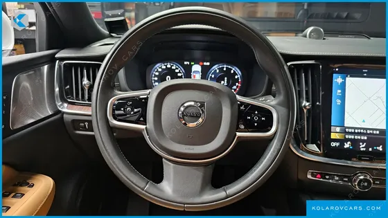 VOLVO S60 B5 INSCRIPTION