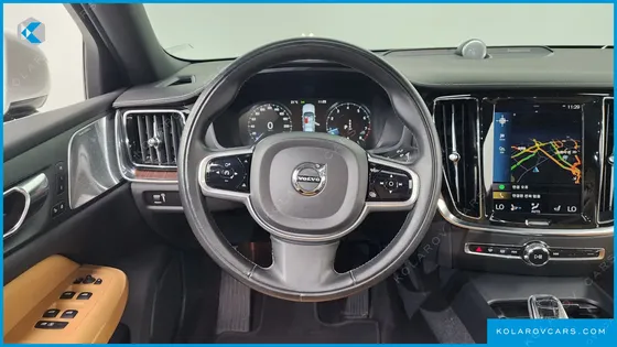 VOLVO S60 B5 INSCRIPTION