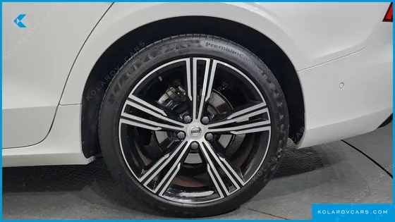 VOLVO S60 B5 INSCRIPTION
