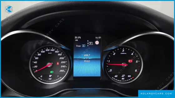 MERCEDES C-CLASS C220 D 4MATIC AMG LINE