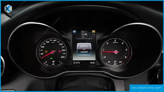 MERCEDES C-CLASS C220 D AVANTGARDE