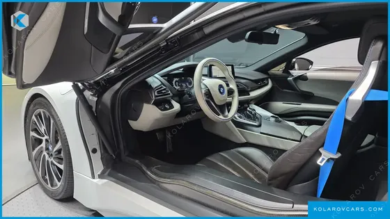 BMW I8 COUPE