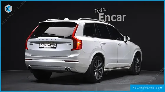 VOLVO XC90 D5 MOMENTUM