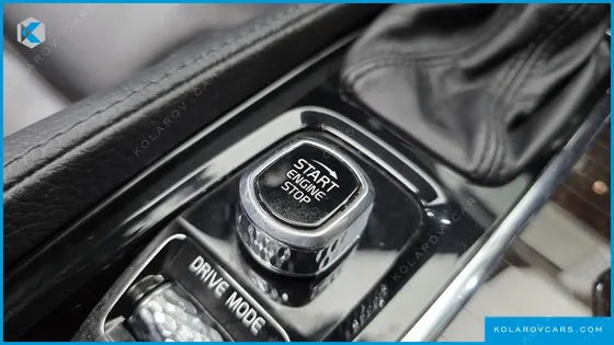 VOLVO XC90 D5 MOMENTUM