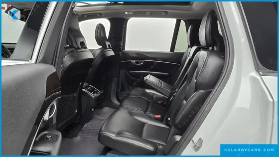 VOLVO XC90 D5 MOMENTUM