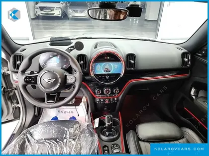 MINI COUNTRYMAN JCW LAUNCH PACK