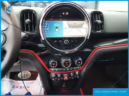 MINI COUNTRYMAN JCW LAUNCH PACK