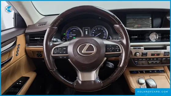 LEXUS ES EXECUTIVE