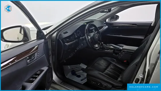 LEXUS ES EXECUTIVE