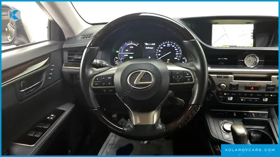 LEXUS ES EXECUTIVE