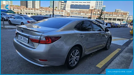 LEXUS ES SUPREME