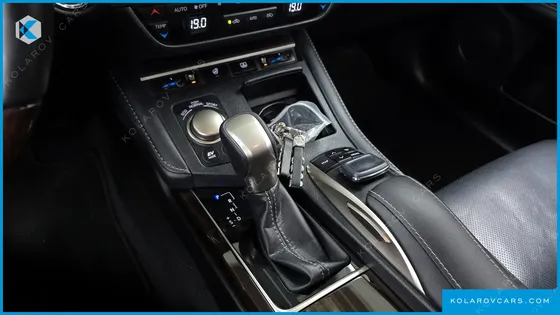LEXUS ES SUPREME+