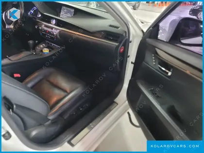 LEXUS ES EXECUTIVE