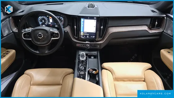 VOLVO XC60 B5 INSCRIPTION
