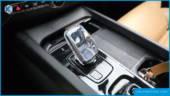VOLVO XC60 B5 INSCRIPTION