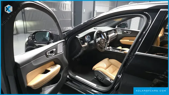 VOLVO XC60 B5 INSCRIPTION