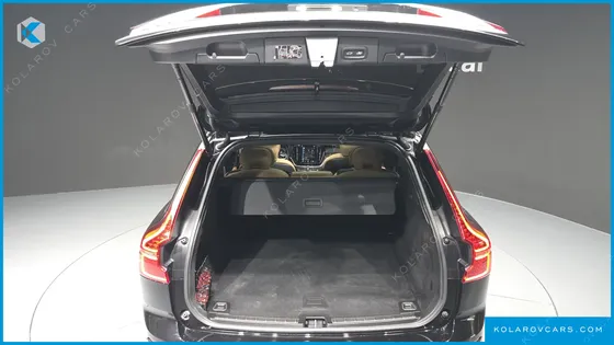 VOLVO XC60 B5 INSCRIPTION