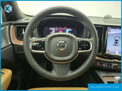 VOLVO XC60 B5 ULTIMATE BRIGHT