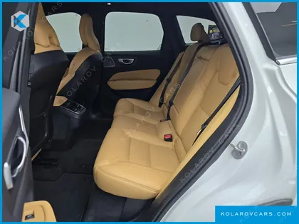 VOLVO XC60 B5 ULTIMATE BRIGHT