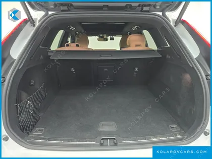 VOLVO XC60 B5 ULTIMATE BRIGHT