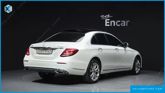 MERCEDES E-CLASS E300 4MATIC EXCLUSIVE