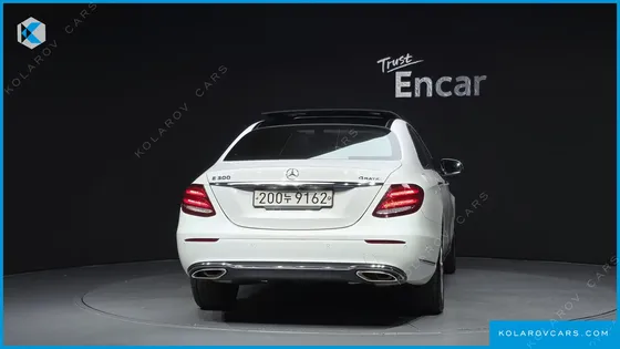 MERCEDES E-CLASS E300 4MATIC EXCLUSIVE