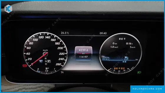 MERCEDES E-CLASS E300 4MATIC EXCLUSIVE