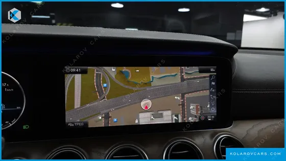 MERCEDES E-CLASS E300 4MATIC EXCLUSIVE