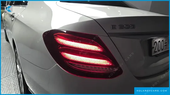 MERCEDES E-CLASS E300 4MATIC EXCLUSIVE