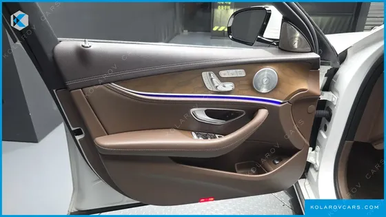 MERCEDES E-CLASS E300 4MATIC EXCLUSIVE