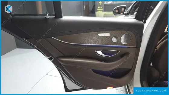 MERCEDES E-CLASS E300 4MATIC EXCLUSIVE