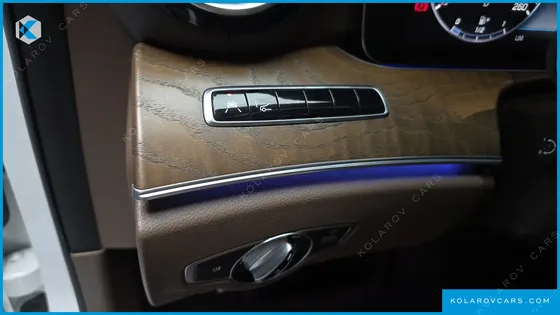 MERCEDES E-CLASS E300 4MATIC EXCLUSIVE