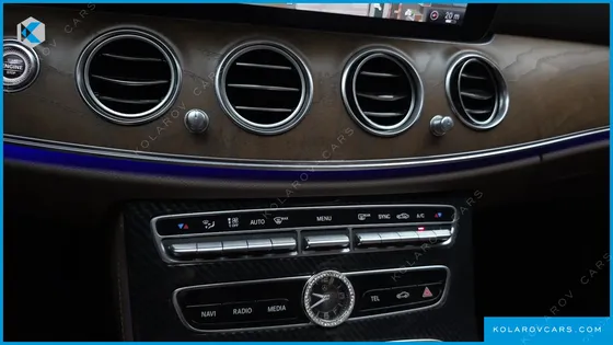 MERCEDES E-CLASS E300 4MATIC EXCLUSIVE
