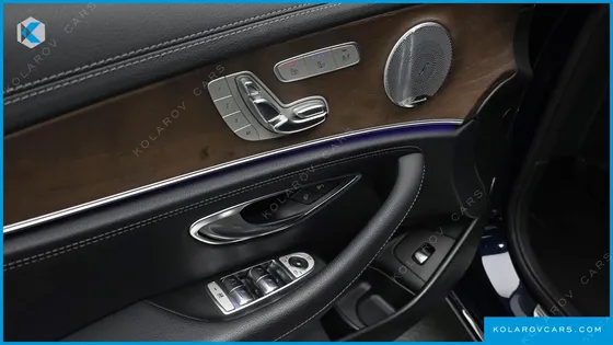 MERCEDES E-CLASS E300 4MATIC EXCLUSIVE