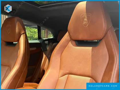 LAMBORGHINI URUS 4.0 V8