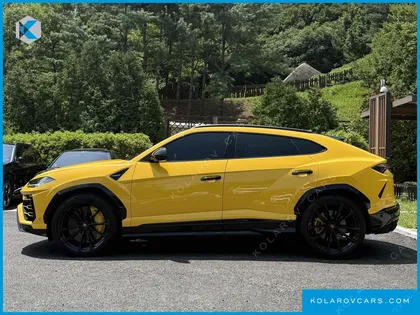 LAMBORGHINI URUS 4.0 V8