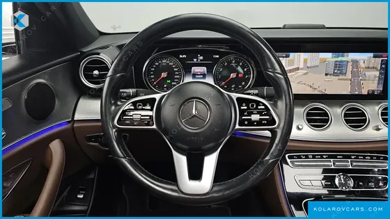 MERCEDES E-CLASS E300 AVANTGARDE