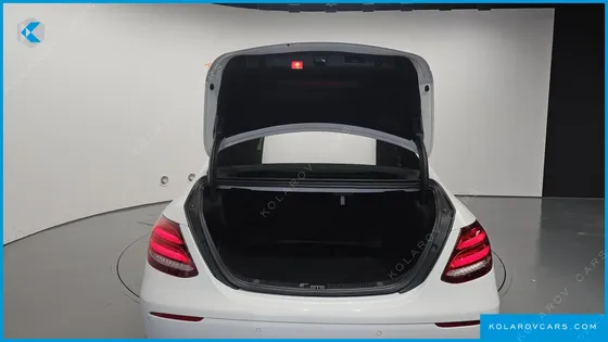 MERCEDES E-CLASS E300 AVANTGARDE