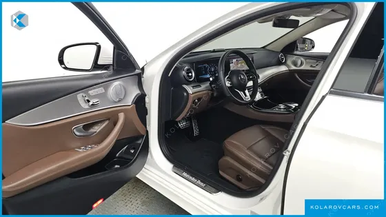 MERCEDES E-CLASS E300 AMG LINE