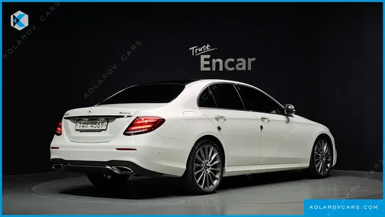 MERCEDES E-CLASS E300 4MATIC AMG LINE