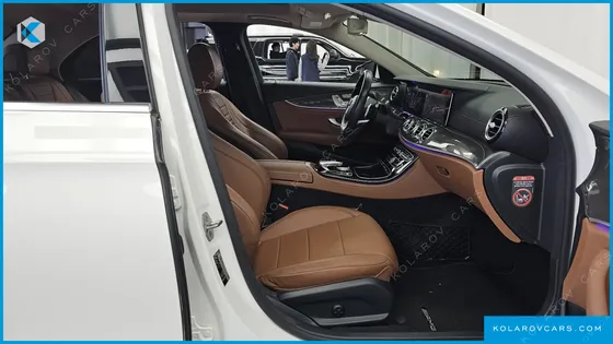 MERCEDES E-CLASS E300 4MATIC AMG LINE