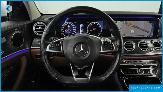 MERCEDES E-CLASS E300 4MATIC AMG LINE
