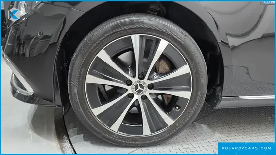 MERCEDES E-CLASS E300E 4MATIC EXCLUSIVE