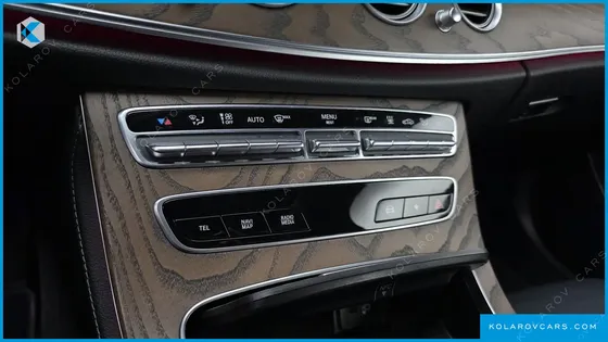 MERCEDES E-CLASS E300E 4MATIC EXCLUSIVE